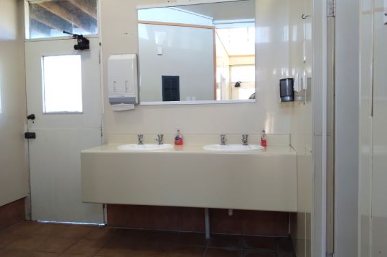 Private Hostel Units - shared bathroom