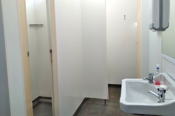 Private Hostel Units - shared bathroom